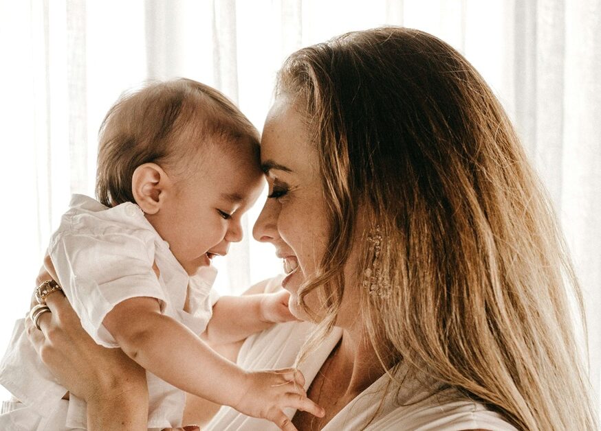 Which Language Should I Use With My Baby? A Guide for Bilingual Families